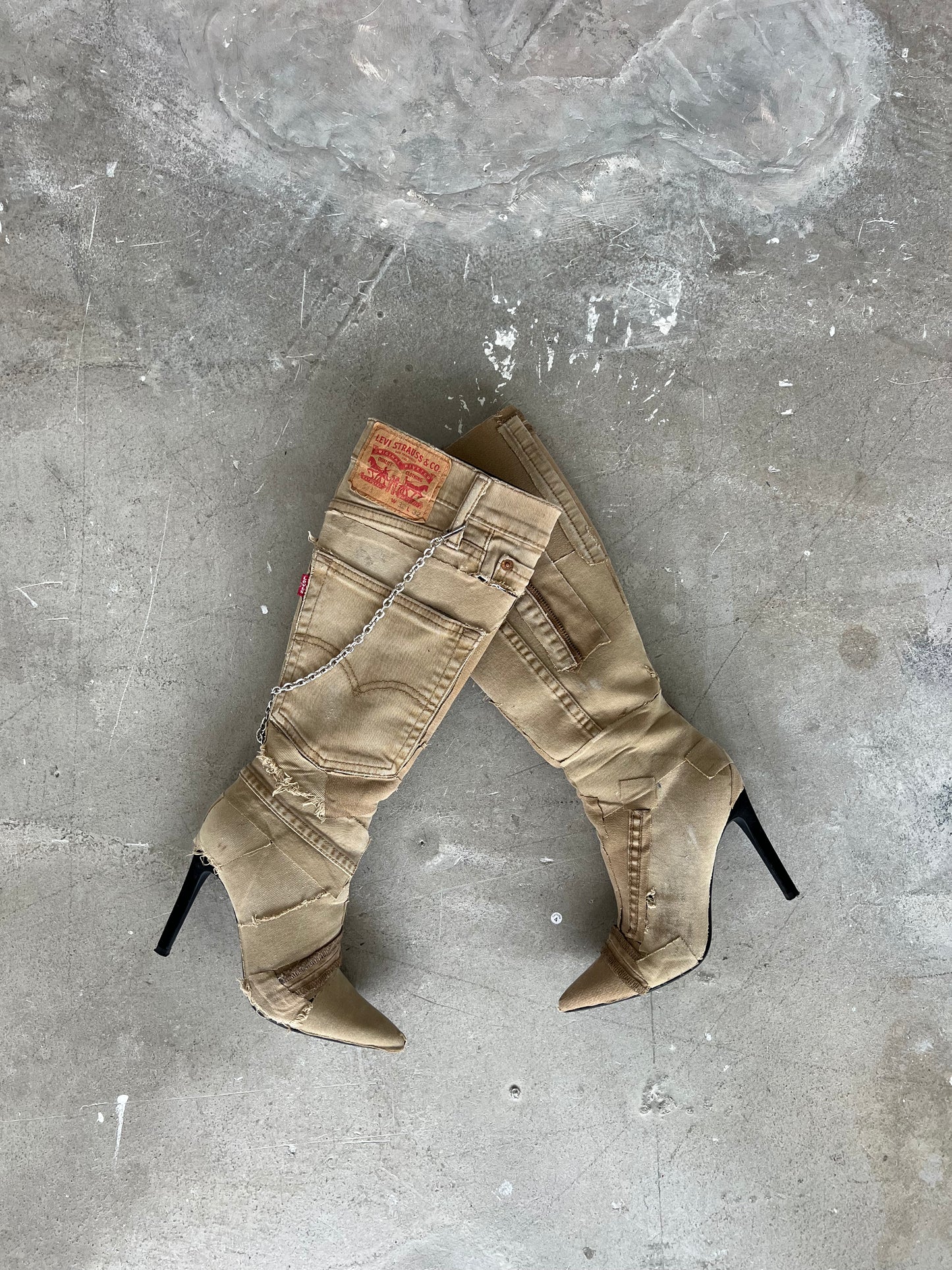 Reworked Levi Boots Beige